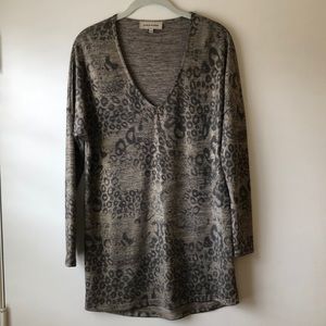 June and Hudson tunic